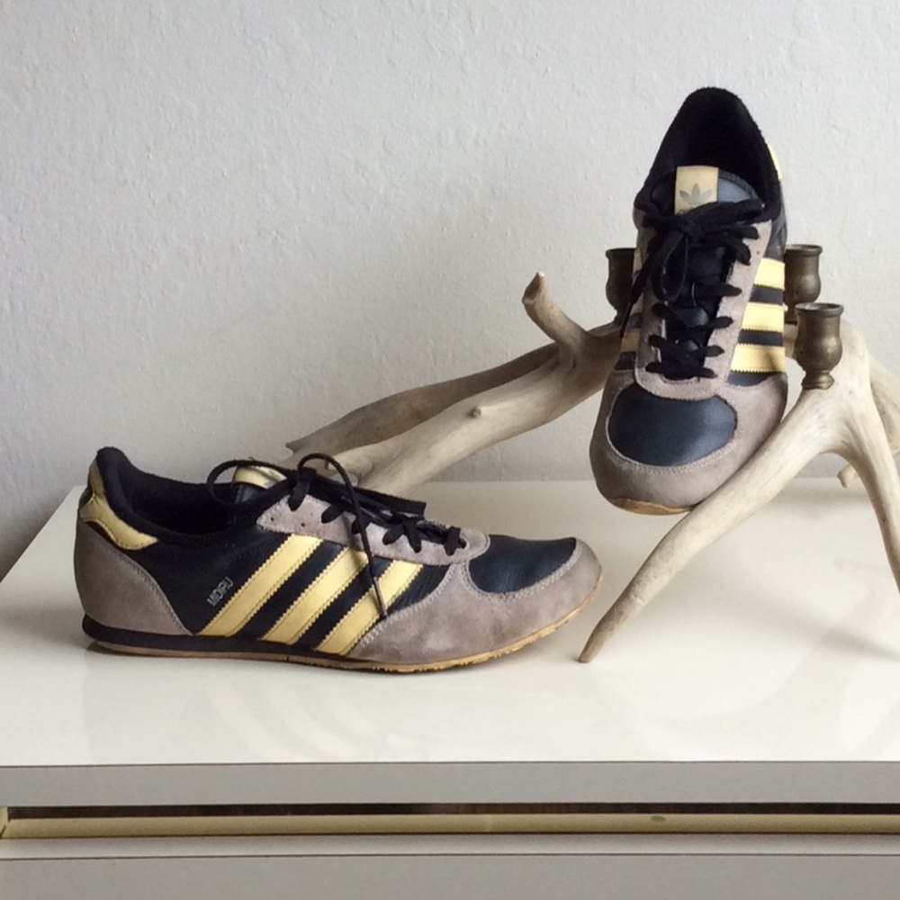 Rare Midiru lavender and yellow striped Adidas